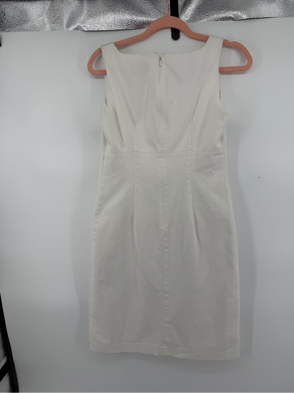 Quite Luxury Corporate Chic Coquette Bloomingdale's White Sheath Dress Sz6 - Picture 6 of 11